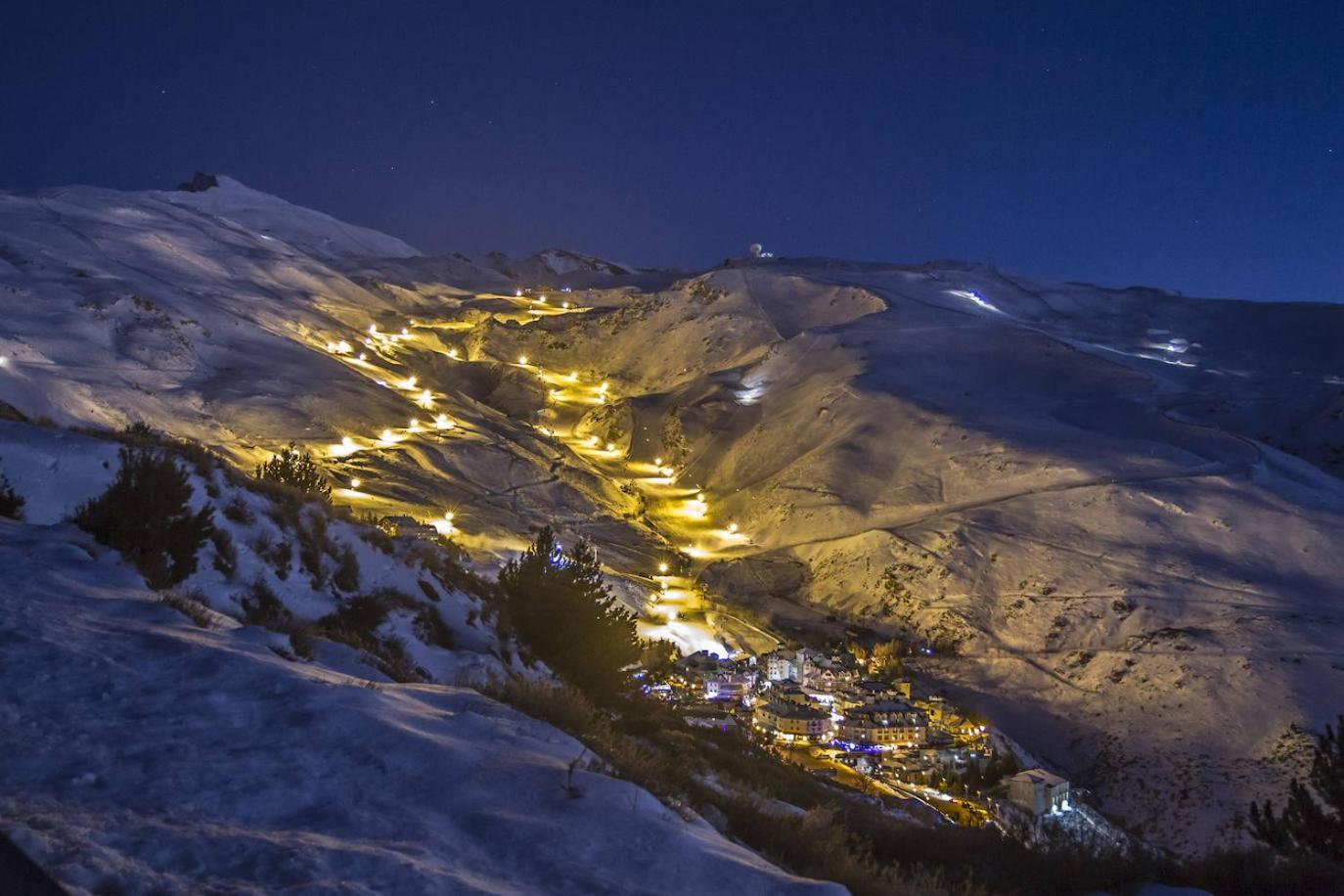 Vista Nevada Ski Lodge Sierra Nevada Exterior foto